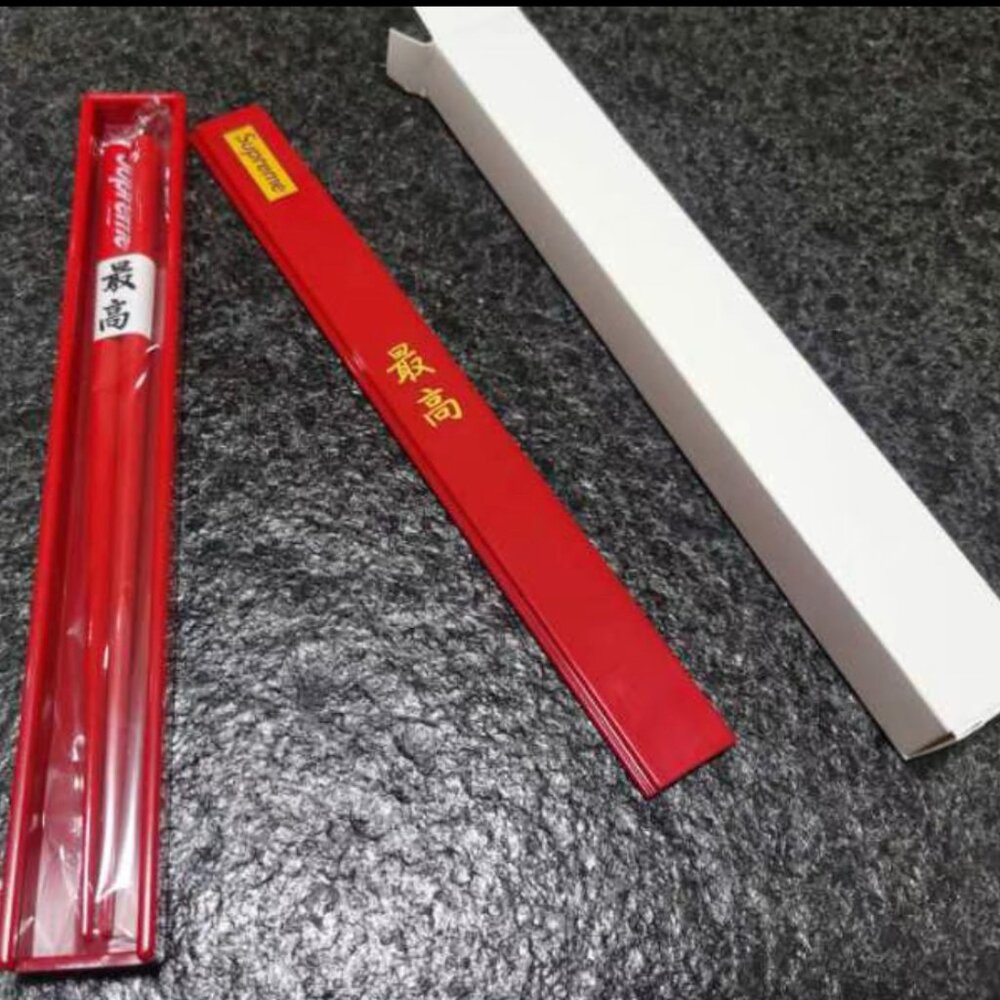 SUPREME chopsticks